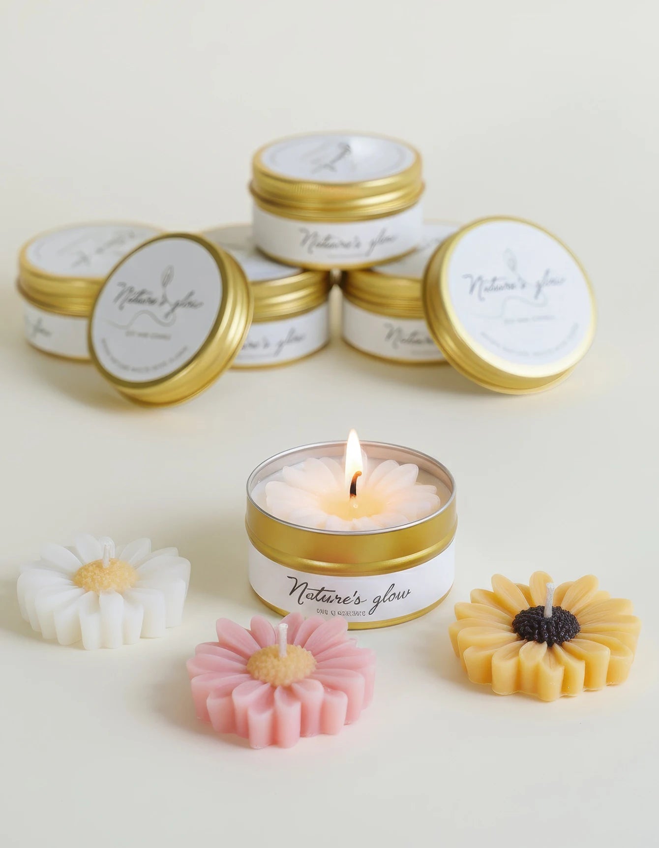 Chamomile Scented Candle Tin, Handmade Soy Wax Flower Candle, Smokeless Aroma Candle for Bedroom Decor, Romantic Gift for Women